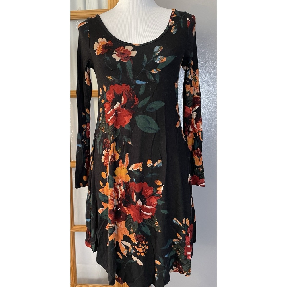 Dearcase Floral Dress Sz M Black Red Rayon Long Sleeve Stretch Boho Cottagecore